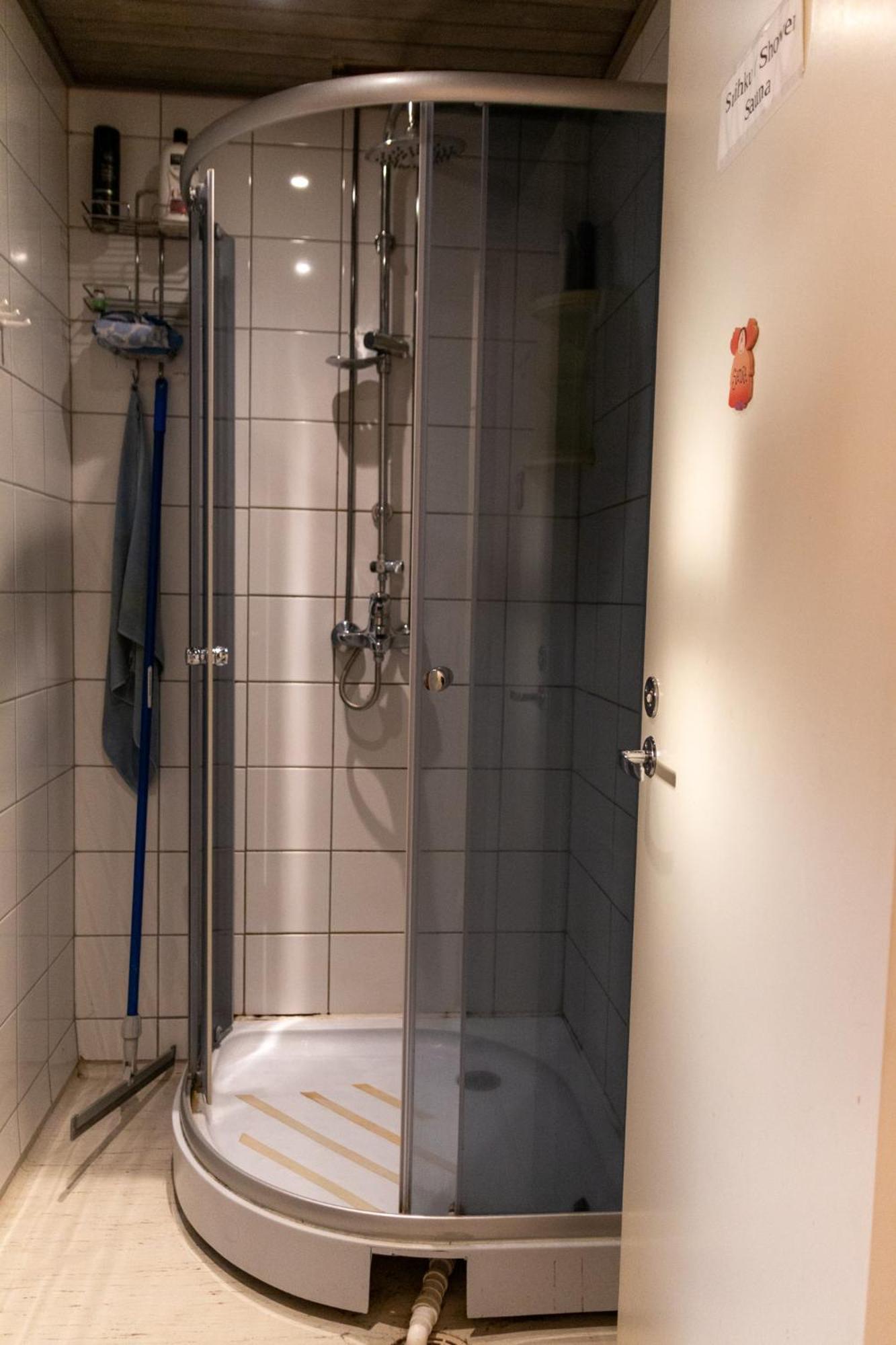 Апартаменты Maentyharju Keskus, Yksityishuoneita Keittioellae Tai Koko 88M2 Asunto Экстерьер фото